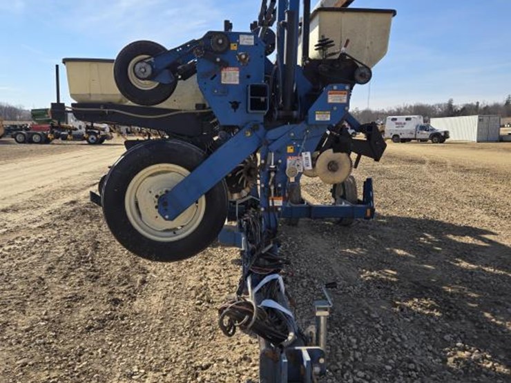 kinze-2600-image-2
