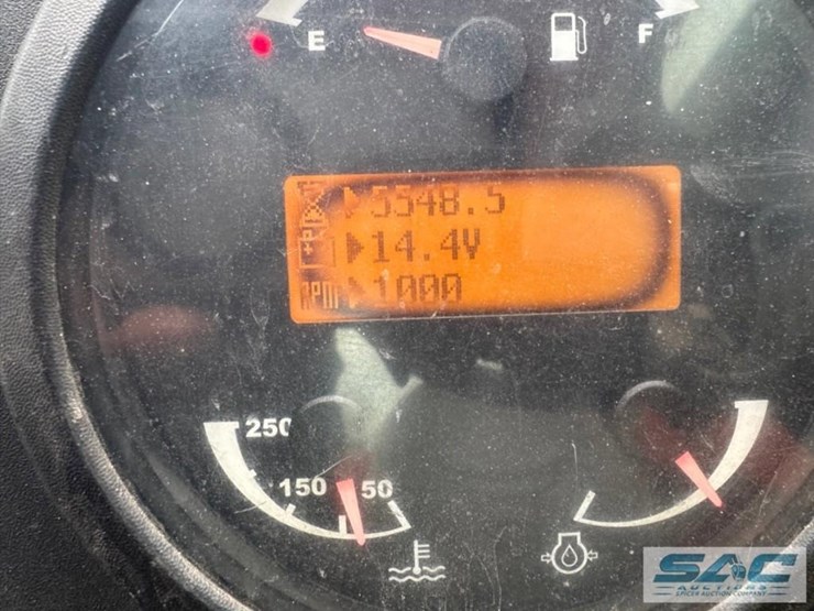 2015-jlg-g6-42a-image-22