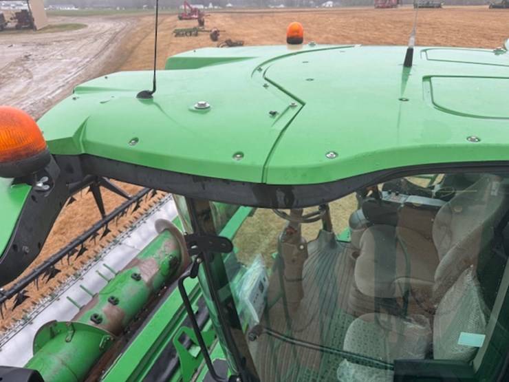 2014-john-deere-s680-image-36