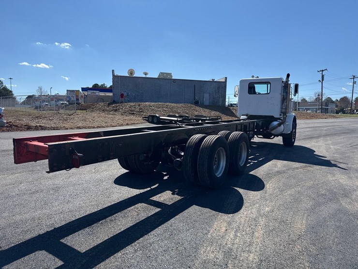 1999-peterbilt-357-image-3