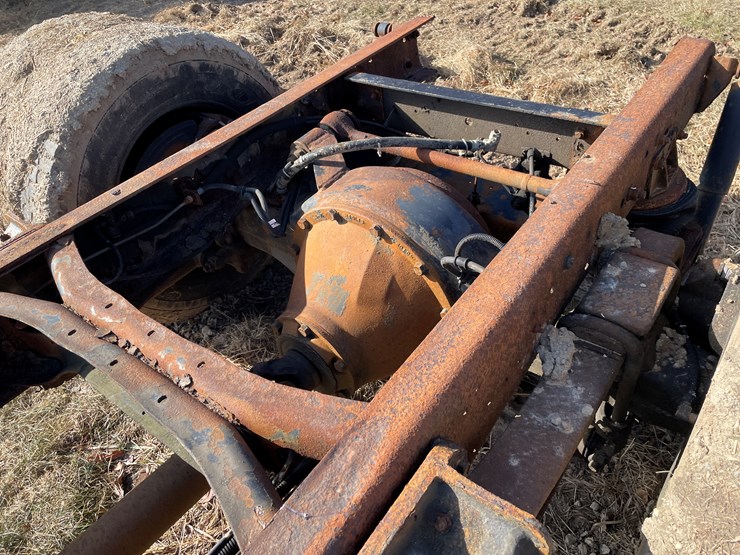 #4217-•-truck-cab-and-chassis-frame-image-8