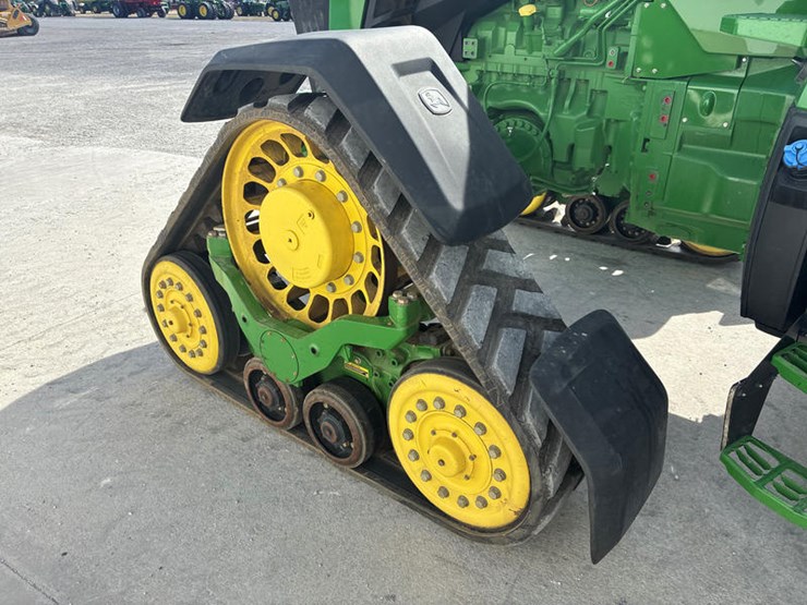 2021-john-deere-8rx-370-image-48