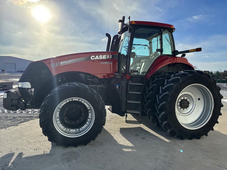 2011-case-ih-magnum-315-image-11