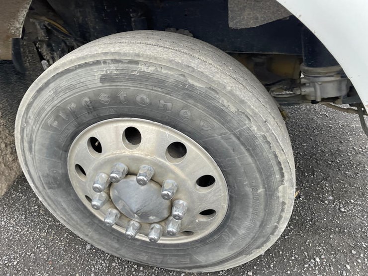 2000-caterpillar-c12-image-31