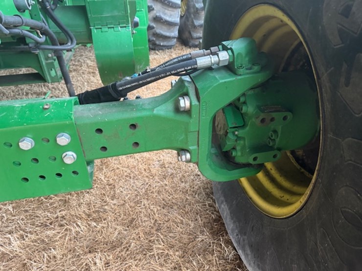 2014-john-deere-s680-image-16