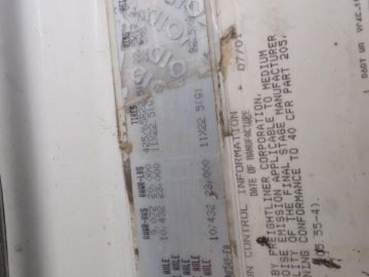 2002-sterling-l9500-image-13