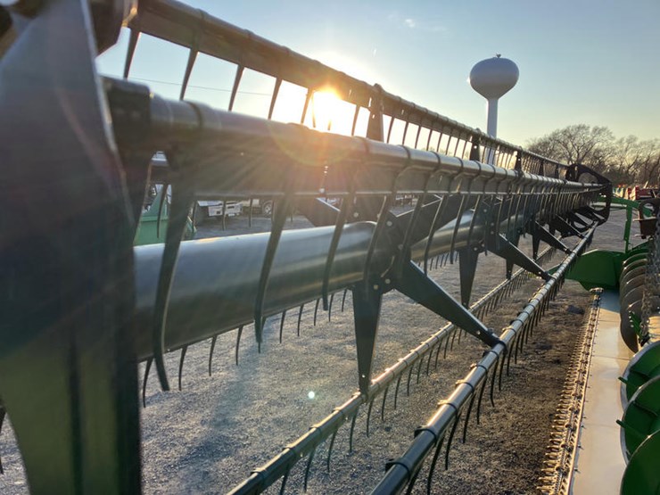 2005-john-deere-630f-image-9