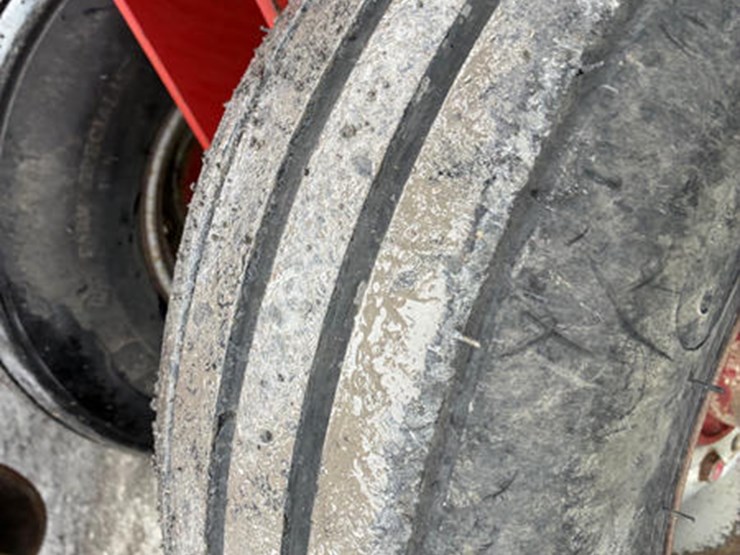 case-ih-3900-image-18