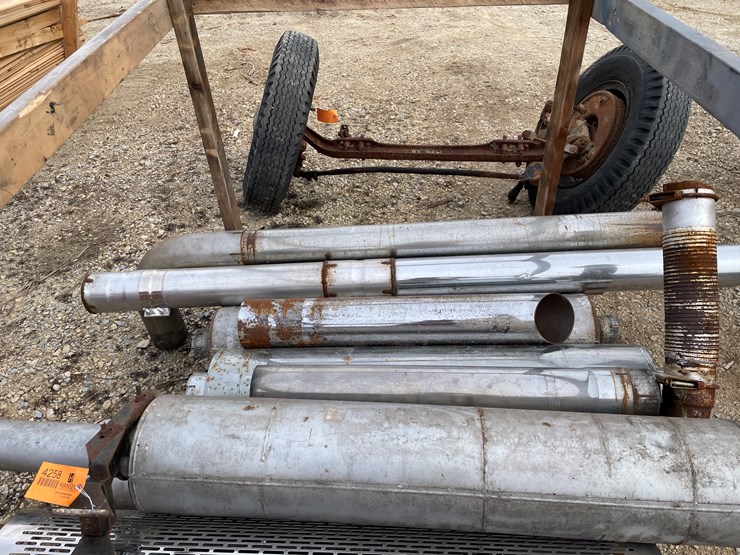 #4258-•-crate-of-exhaust-parts-image-3