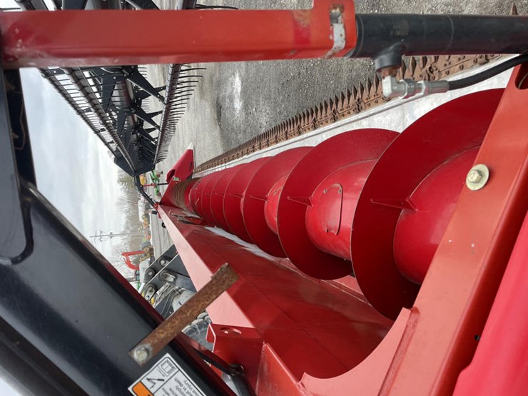 2011-case-ih-3020-image-16