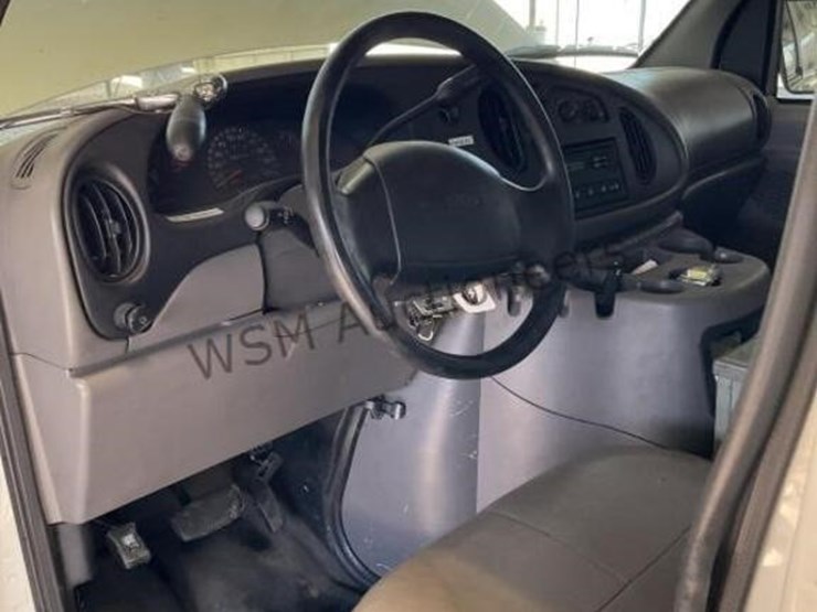 1998-ford-e350-image-26