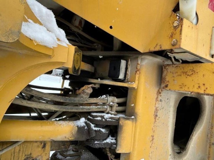 2001-caterpillar-928g-image-55