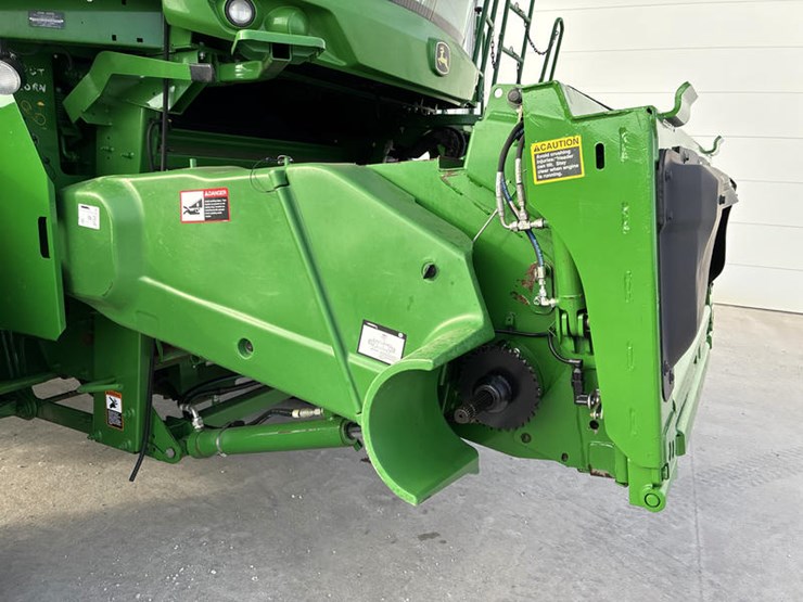 2015-john-deere-s670-image-32