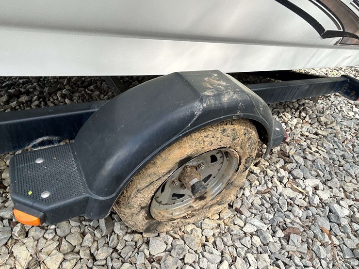 2002-sea-ray-176-ski-boat-image-17