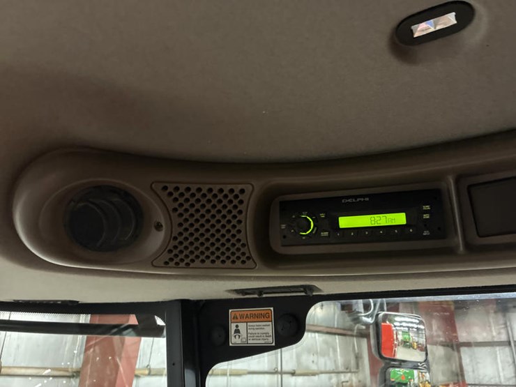 2012-case-ih-7230-image-99