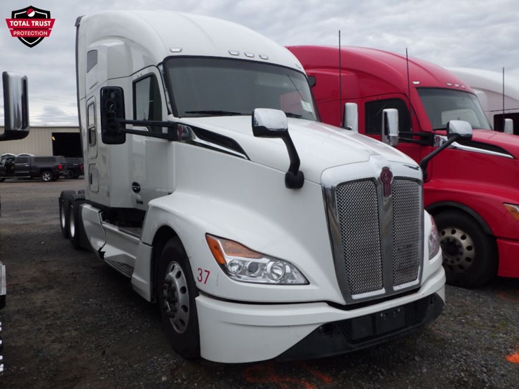 2023-kenworth-t680-image-3