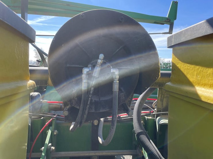 2004-john-deere-db90-image-43