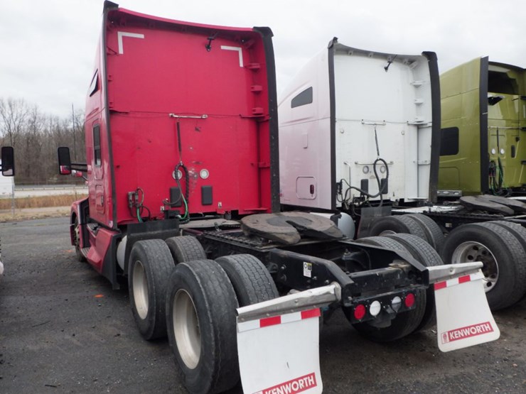 2022-kenworth-t680-image-20