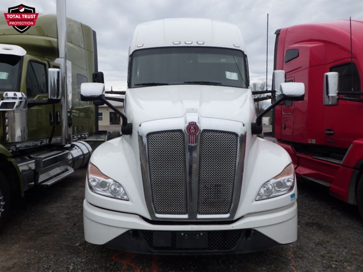 2023-kenworth-t680-image-2