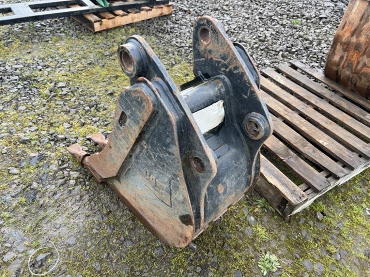 caterpillar-18-image-4