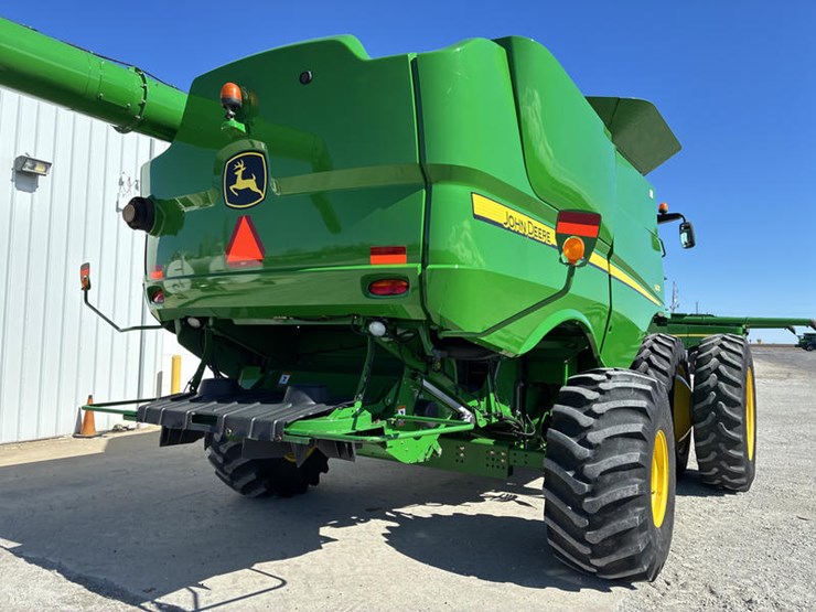 2012-john-deere-s670-image-6