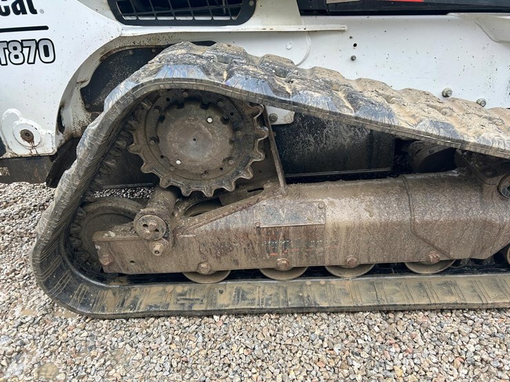 2019-bobcat-t870-image-13