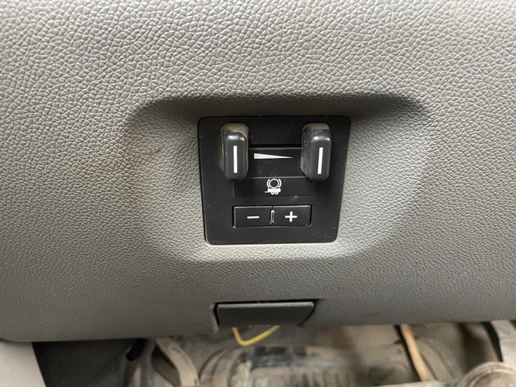 2008-gmc-sierra-2500hd-image-48