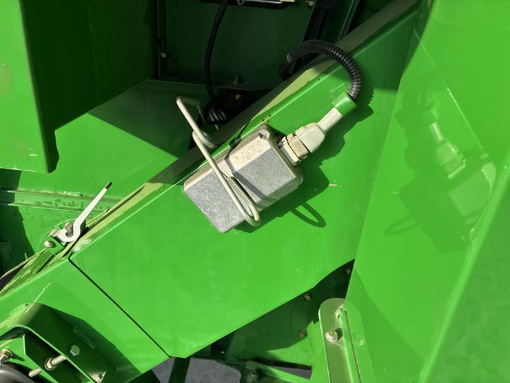 2009-john-deere-9570-sts-image-53