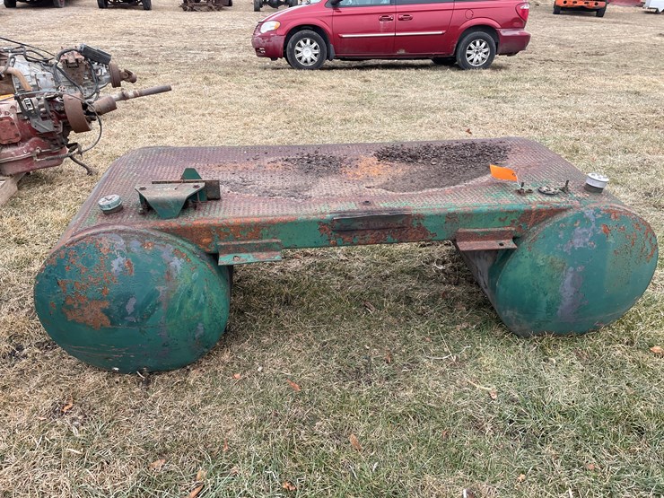 #4225-•-mack-saddle-fuel-tanks-image-6