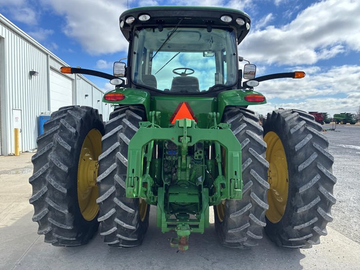2013-john-deere-8335r-image-7