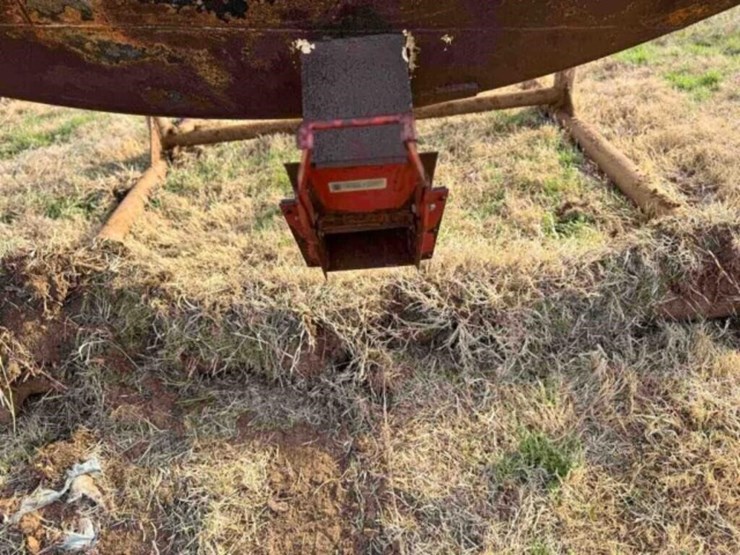 oil-tank-grain-bin-on-stand-image-5