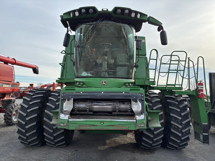 2023-john-deere-s780-image-3