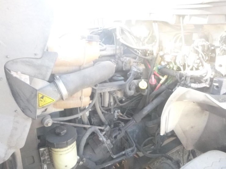 2014-international-4300-image-18