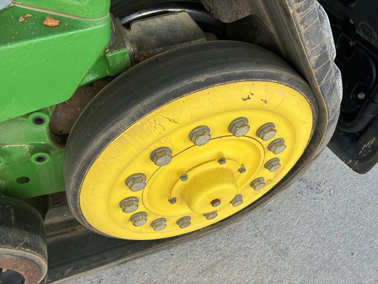 2021-john-deere-8rx-370-image-41