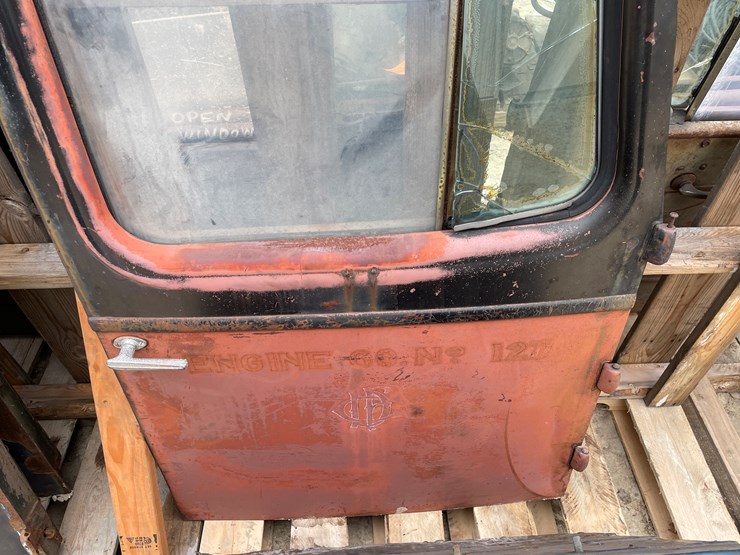 #4407-•-(2)-mack-l-model-vintage-truck-doors-image-6