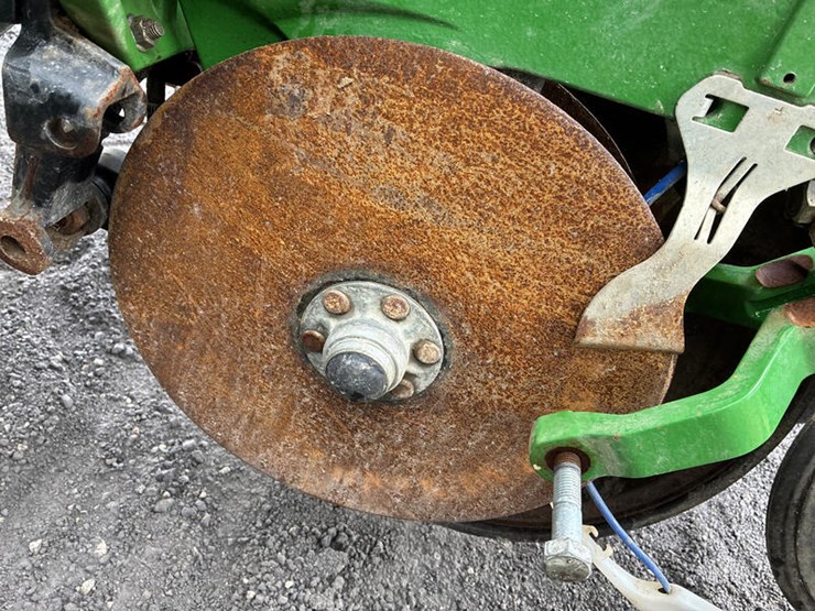 2019-john-deere-1775-image-44