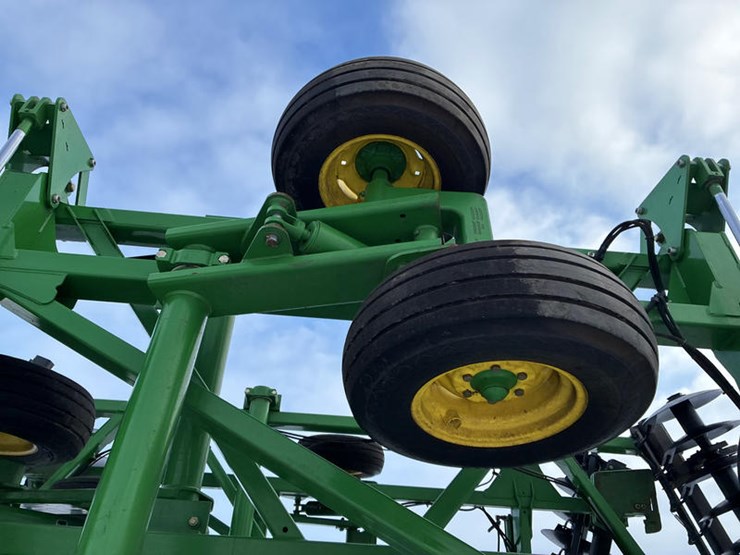 2008-john-deere-637-image-65