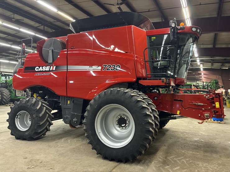 2012-case-ih-7230-image-1