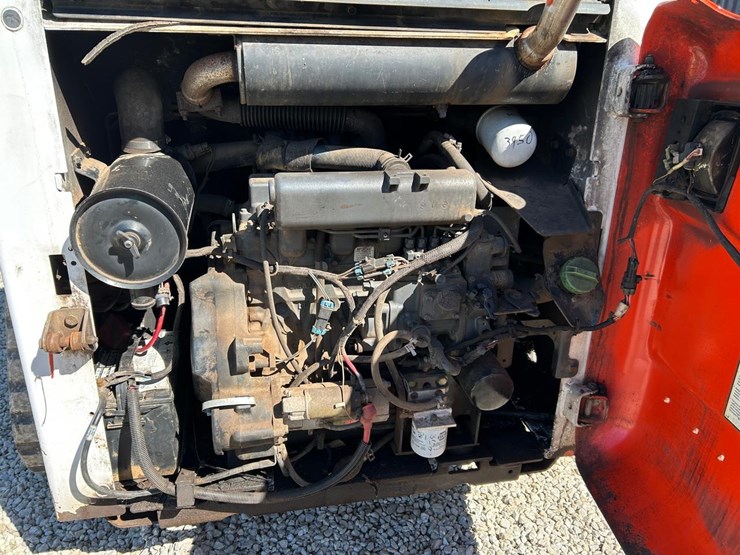 2005-bobcat-t190-image-15