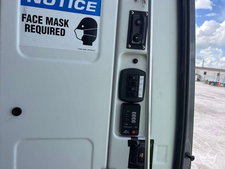 2021-mercedes-benz-sprinter-4500-image-18