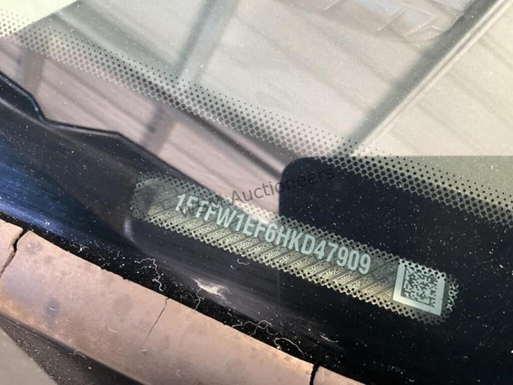 2017-ford-f150-image-14