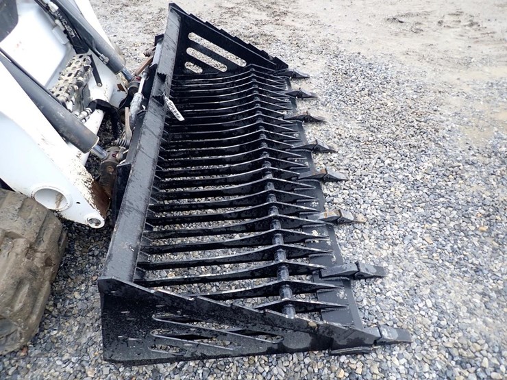 wildcat-84"-skid-steer-skeleton-tooth-bucket-image-3