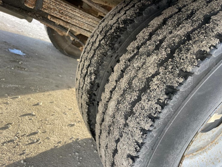 1997-chevrolet-3500-image-37