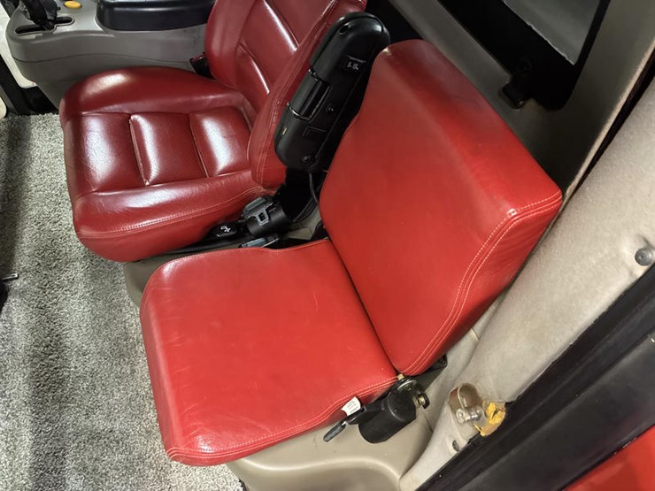 2012-case-ih-7230-image-91