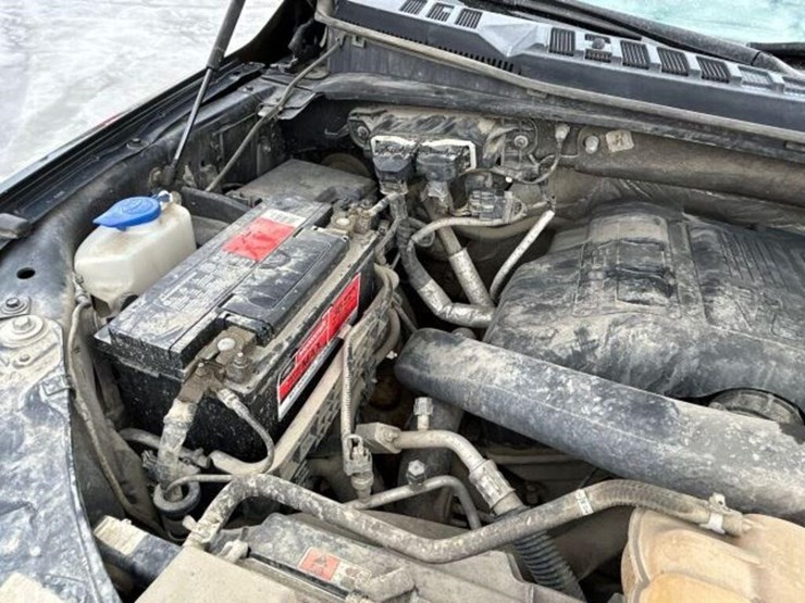 2016-ford-f150-xlt-image-28