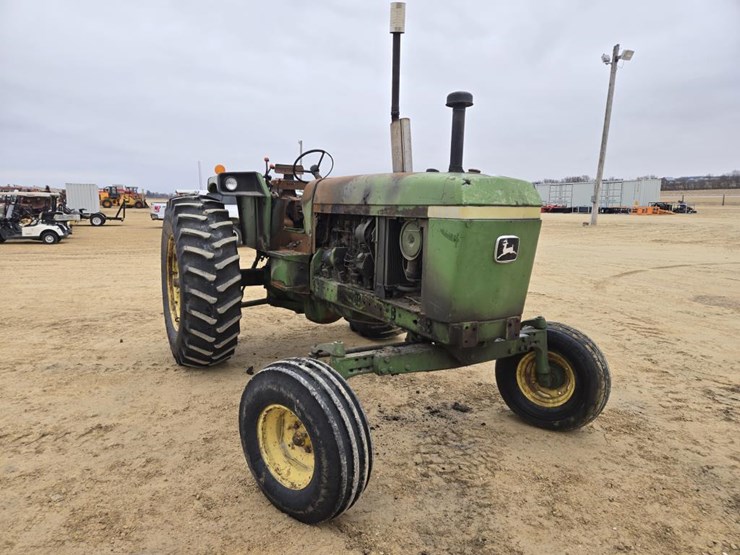 john-deere-4230-image-17