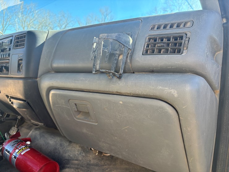 2003-ford-f650-image-27