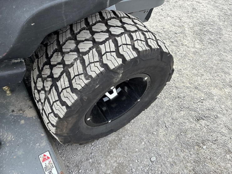 spartan-srt-xd-image-9