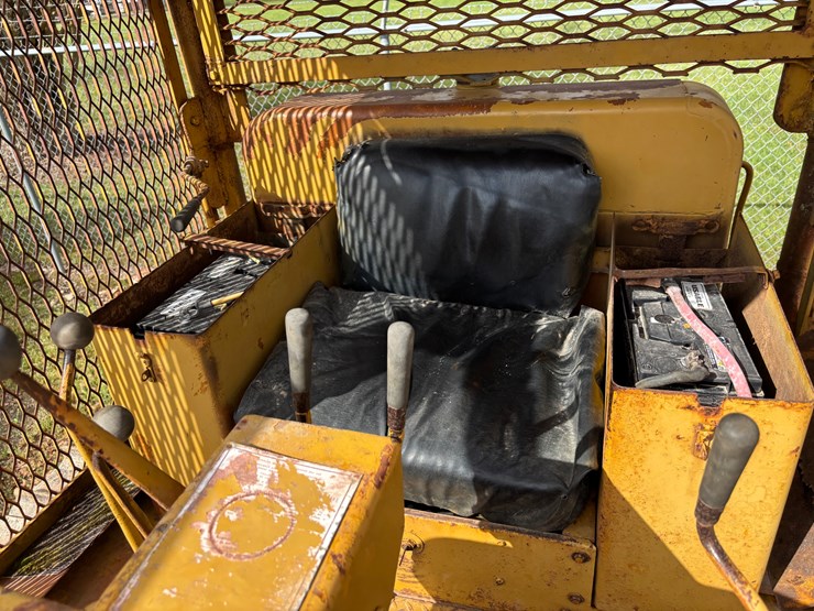 caterpillar-d5b-image-20