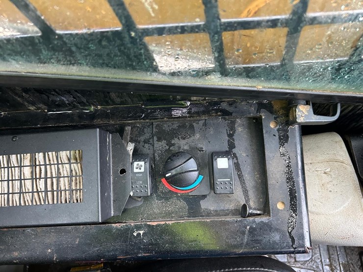 caterpillar-247b-image-20